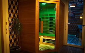 Appart hôtel le 8 Spa&Jacuzzi - parking gratuit -